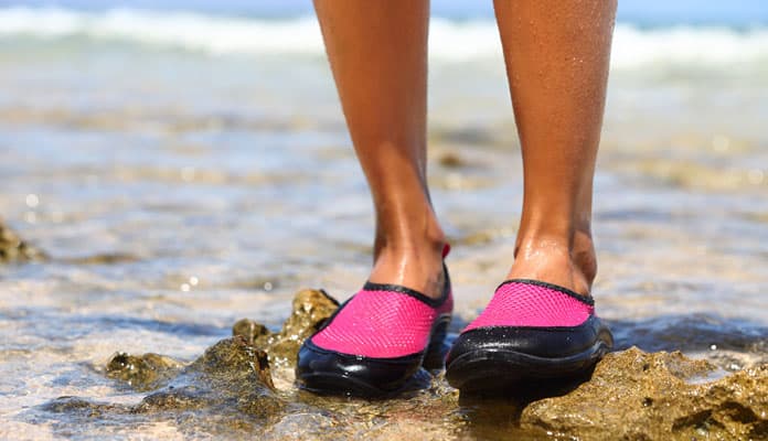 women's beach shoes water